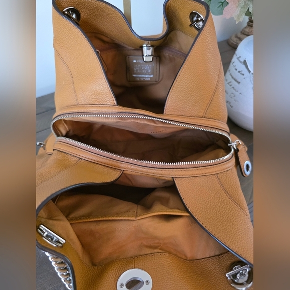 Coach Edie Shoulder Bag In Camel Pebble Grain Leather With Nickel Hardware - Picture 8 of 9